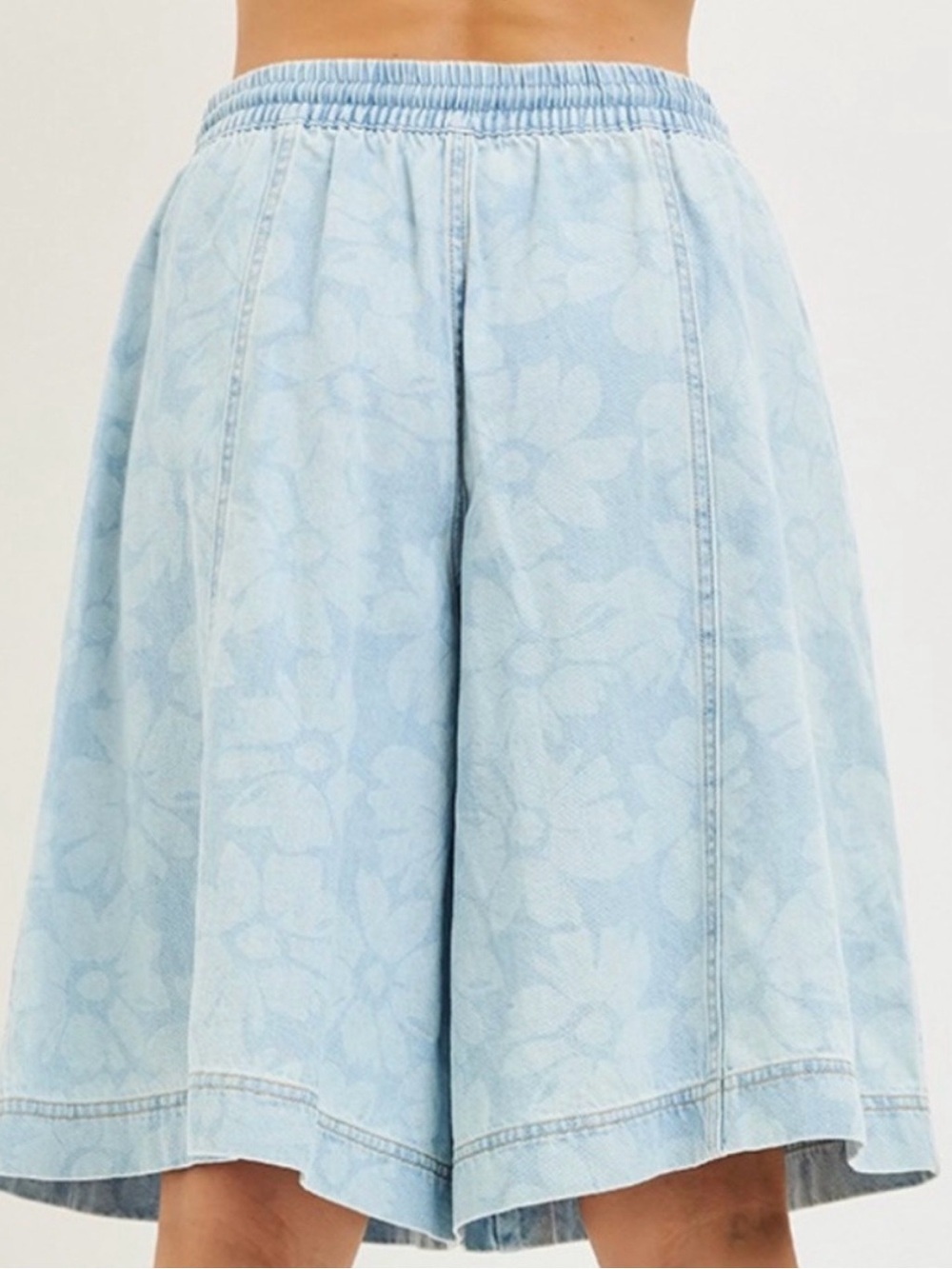 NWT RISEN BAND SLOUCHY PRINTED CULOTTE SHORTS Size Medium - Picture 2 of 6